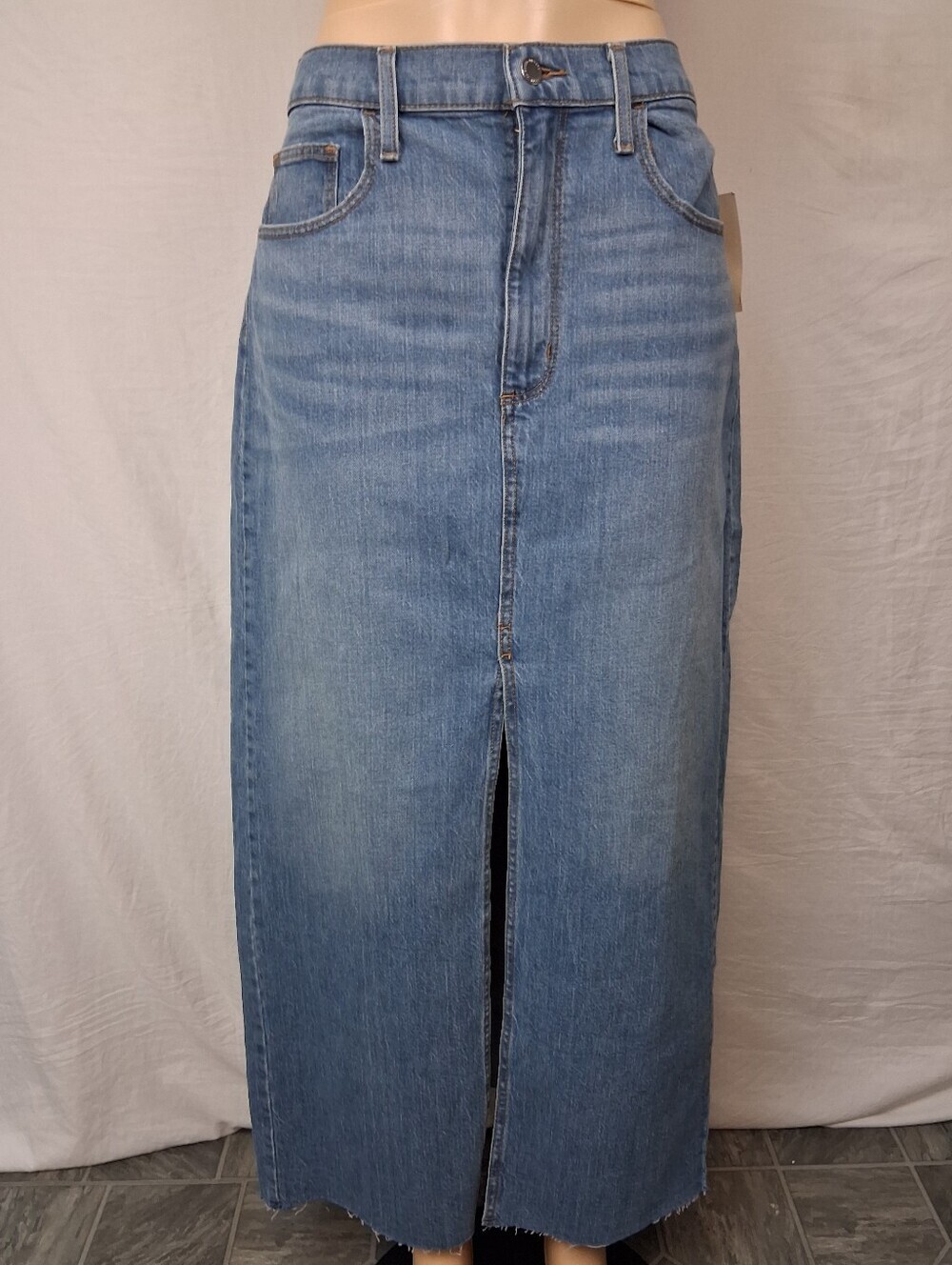Universal Thread Light Blue Denim Skirt with Contrast Topstitch Sixe 10